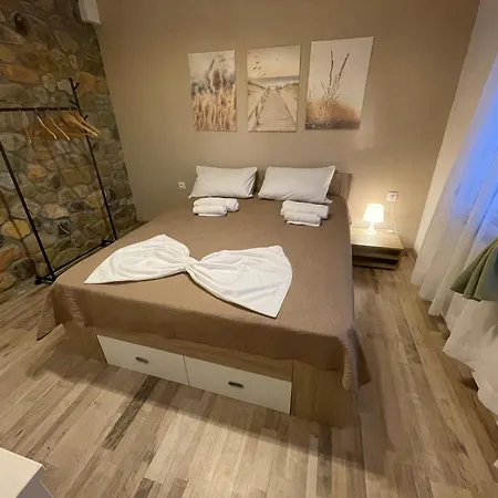 Pyrgos House Develikia